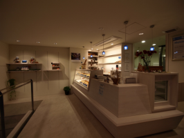 ベッカライペルケオ（ベーカリーショップ）