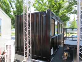 お台場合衆国EXILEブース（コンテナ建築）